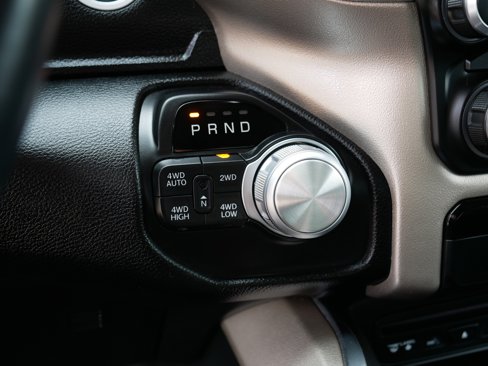 Used 2019 RAM 1500 Laramie image 24