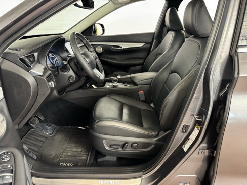 Used 2019 INFINITI QX50 Essential w/ Premium Heat Package image 12