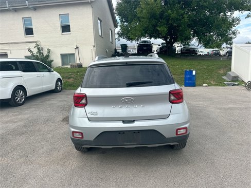 Certified 2022 Hyundai Venue SEL w/ Cargo Package image 28