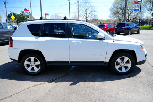Used 2014 Jeep Compass Latitude w/ Sun/Sound Group image 5