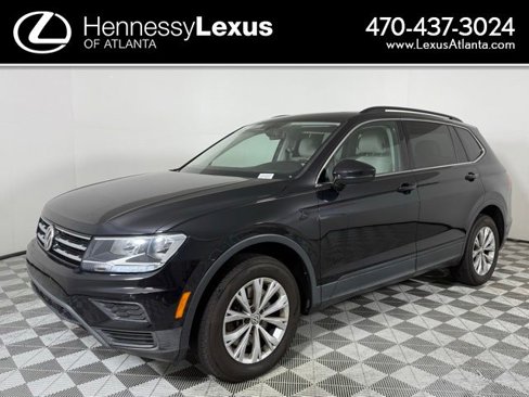 Used 2019 Volkswagen Tiguan SE w/ Panoramic Sunroof Package image 2