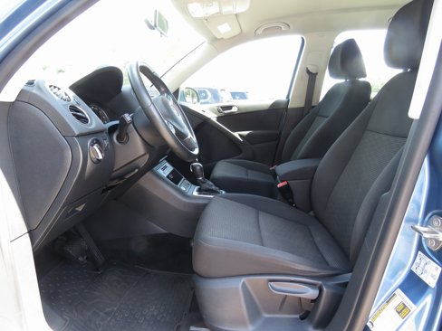 Used 2017 Volkswagen Tiguan Limited w/ Premium Package image 11