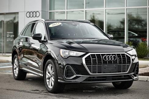 Used 2022 Audi Q3 2.0T Premium w/ Convenience Package image 2