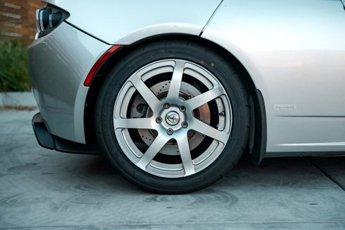 Used 2008 Tesla Roadster image 17