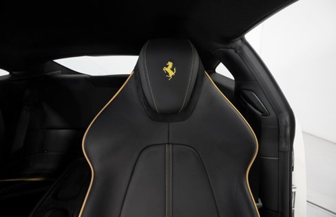 Used 2022 Ferrari Roma image 4