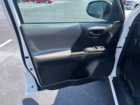 Used 2020 Toyota Tacoma SR5 image 21