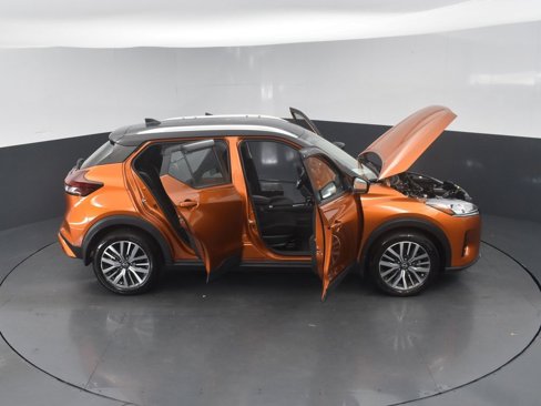 Used 2023 Nissan Kicks SV image 25