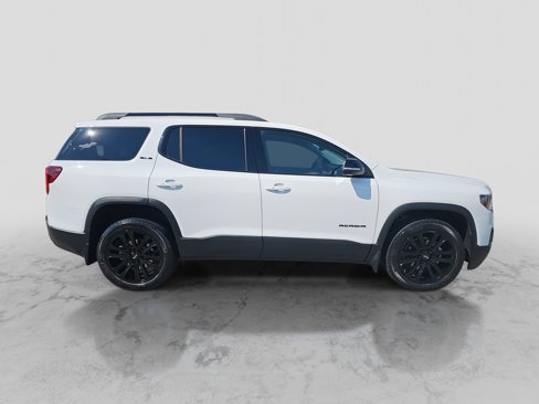 Used 2023 GMC Acadia SLE w/ Driver Convenience Package image 4