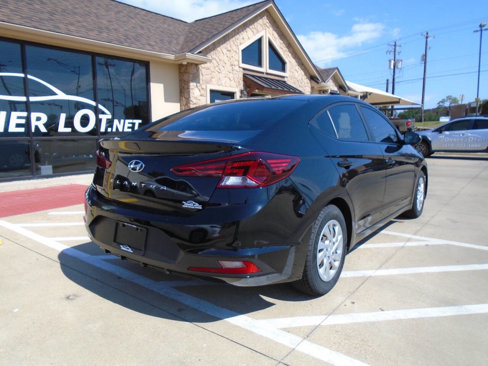 Used 2020 Hyundai Elantra SE w/ Cargo Package (C1) image 8