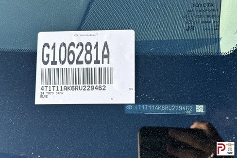 Used 2024 Toyota Camry SE image 33