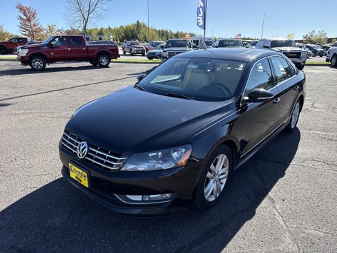 Used 2012 Volkswagen Passat TDI SE image 2