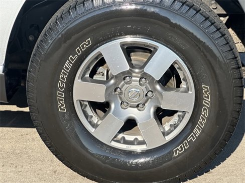 Used 2011 Nissan Xterra PRO-4X w/ Pro-4x Leather Pkg image 8