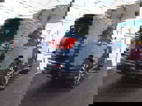 Used 2020 Nissan Pathfinder S image 3