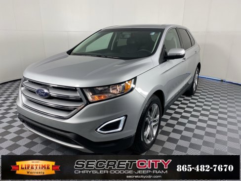 Used 2016 Ford Edge Titanium image 3