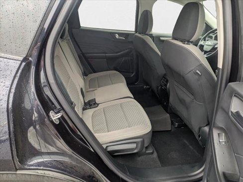 Used 2021 Ford Escape SE w/ SE Sport Appearance Package image 17