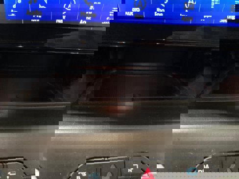 Used 2020 Ford Explorer Limited image 31