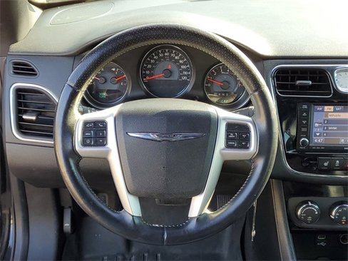 Used 2013 Chrysler 200 S image 26