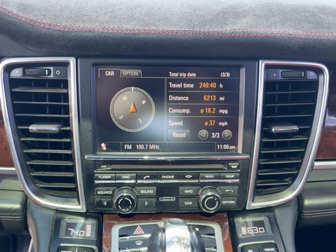 Used 2010 Porsche Panamera Turbo image 23