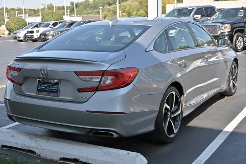 Used 2019 Honda Accord Sport image 8