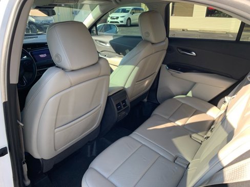 Used 2019 Cadillac XT4 Premium Luxury image 12