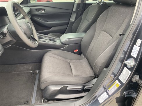 Used 2023 Honda Accord LX image 10