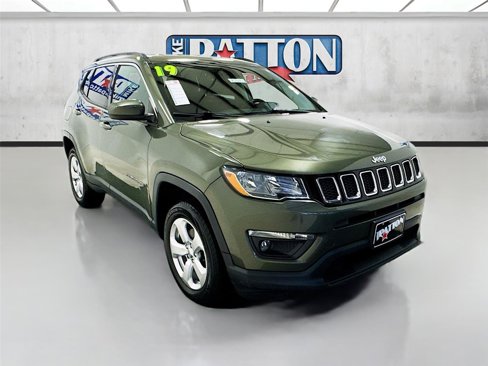 Used 2019 Jeep Compass Latitude w/ Popular Equipment Group image 1