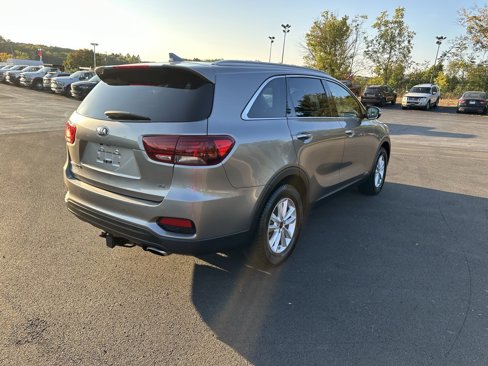 Used 2019 Kia Sorento LX w/ LX V6 Convenience Package image 5