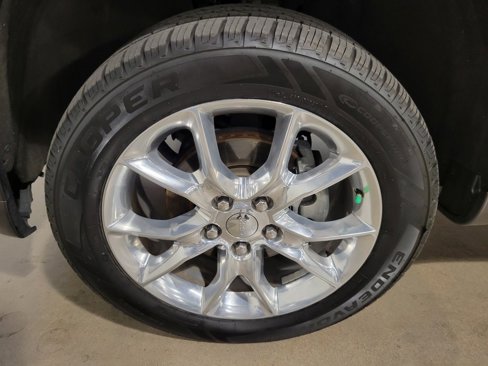 Used 2015 Jeep Grand Cherokee Summit image 31