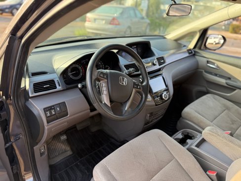Used 2016 Honda Odyssey SE image 10