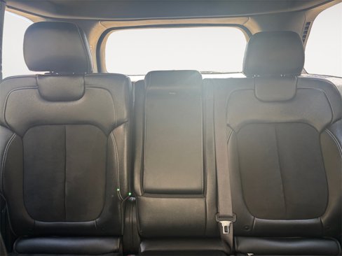 Used 2023 Jeep Grand Cherokee Altitude image 12