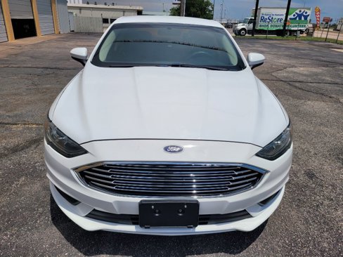 Used 2017 Ford Fusion SE w/ Fusion SE Technology Package image 7