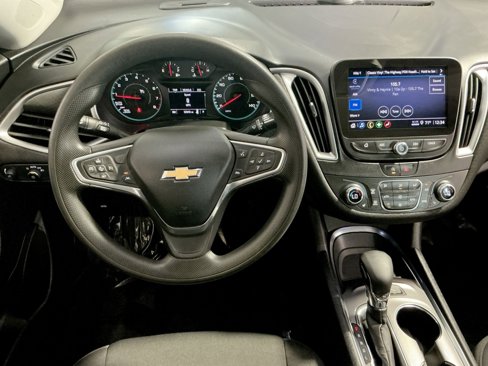 Used 2022 Chevrolet Malibu LT image 24