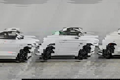 Used 2017 Ford Mustang GT Premium w/ GT Performance Package image 14
