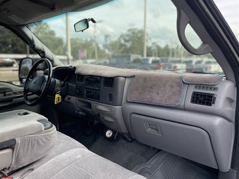 Used 1999 Ford F350 XLT image 16