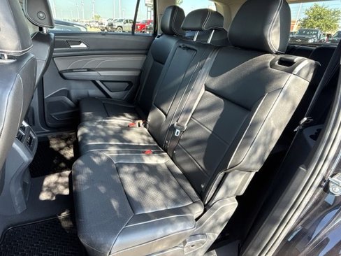 Used 2023 Volkswagen Atlas SE w/ Black Wheel Package image 22