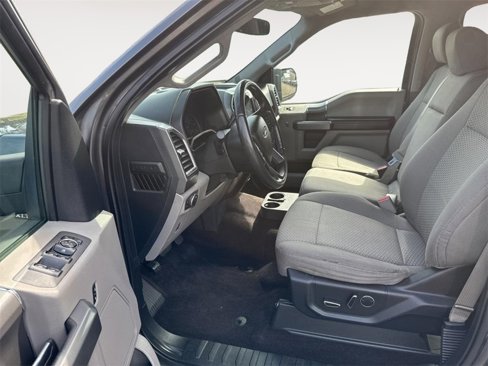 Used 2016 Ford F150 XLT w/ Equipment Group 302A Luxury image 10
