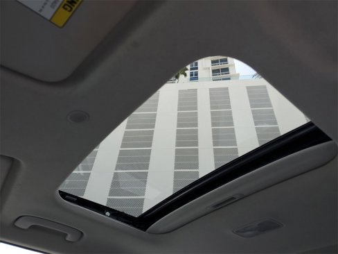 Certified 2023 Hyundai Venue SEL image 15