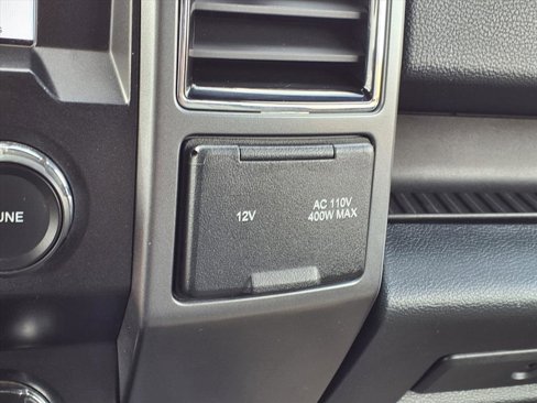 Used 2019 Ford F150 XLT w/ Equipment Group 302A Luxury image 9