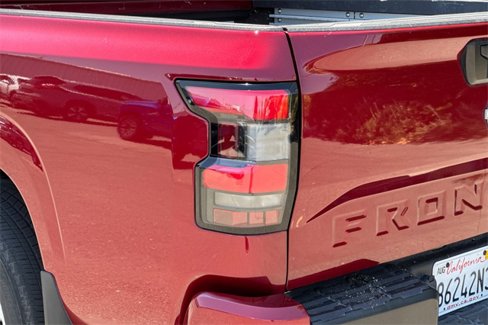 Used 2022 Nissan Frontier SV image 44