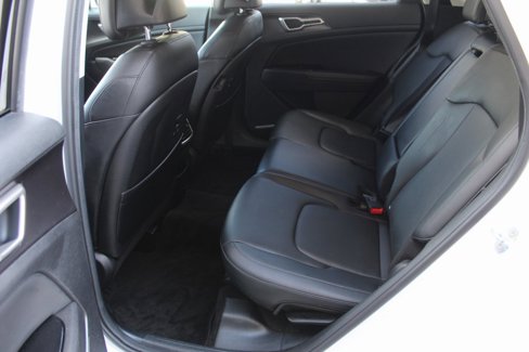 Used 2023 Kia Sportage EX image 13