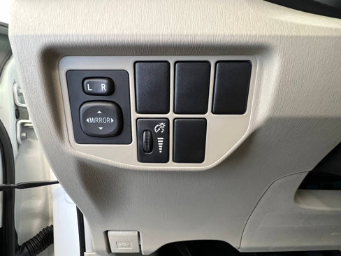Used 2012 Toyota Prius Two image 20
