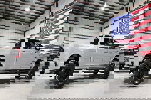 Used 2022 RAM 3500 Laramie w/ Night Edition image 12