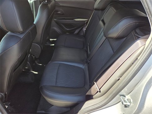 Used 2018 Chevrolet Trax LT w/ LT Convenience Package image 11