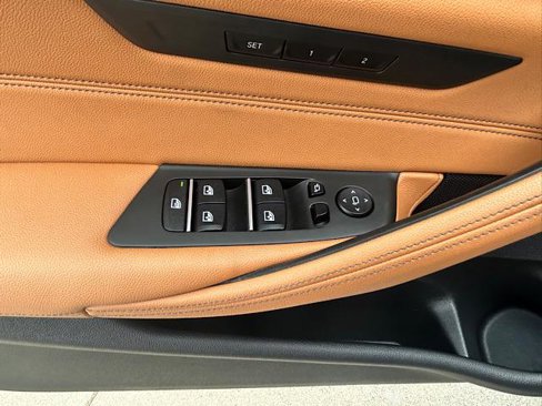 Certified 2022 BMW 530i xDrive w/ Convenience Package image 17