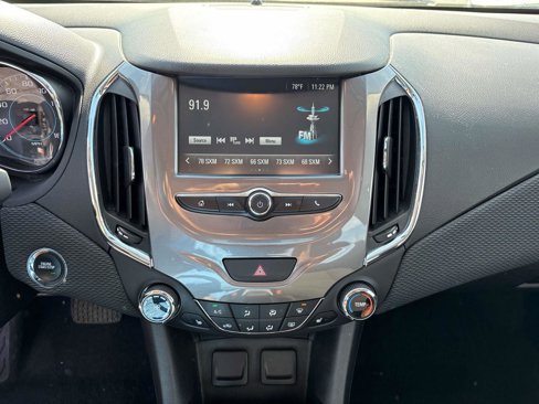 Used 2017 Chevrolet Cruze LT w/ Convenience Package image 11