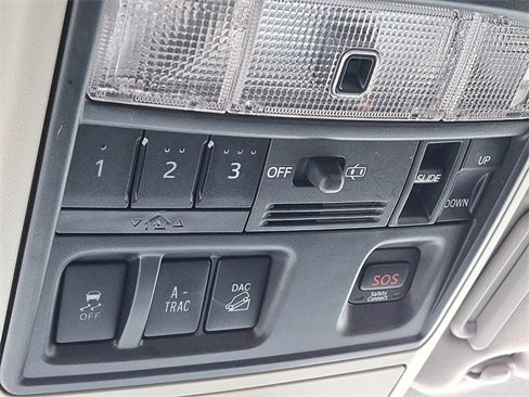 Used 2016 Toyota 4Runner Limited image 27