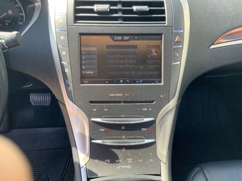 Used 2016 Lincoln MKZ w/ Equipment Group 300A Reserve image 15