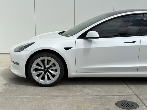 Used 2021 Tesla Model 3 Standard Range Plus image 5