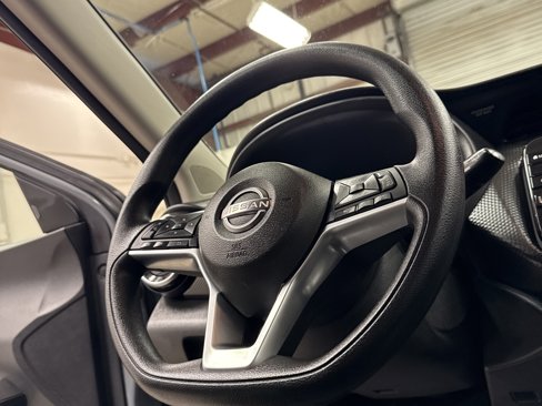Used 2023 Nissan Kicks SV image 12