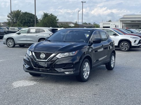 Used 2021 Nissan Rogue Sport S image 3